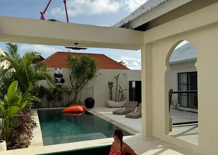 Spacious Modern 2 Bedroom Private Pool In *