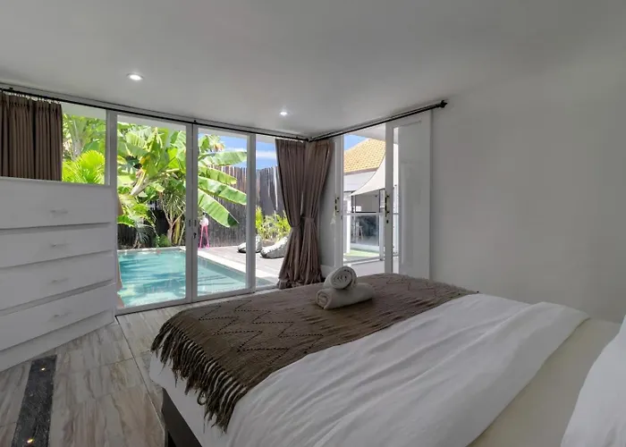 Villa Spacious Modern 2 Bedroom Private Pool In