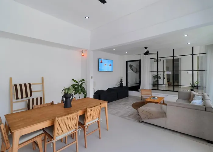 Villa Spacious Modern 2 Bedroom Private Pool In